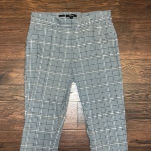 Vera Wang Dress Pants! Super cute never worn